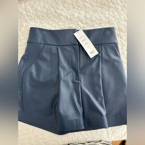 Veronica beard navy leather short